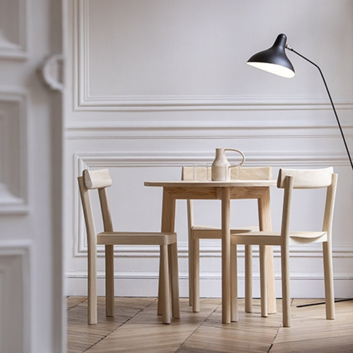 Chaise en frêne Galta - Kann Design - The Cool Republic