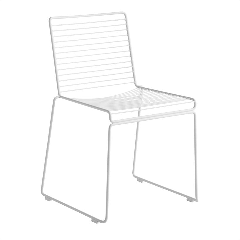 Chaise en métal blanc Hee - HAY - The Cool Republic