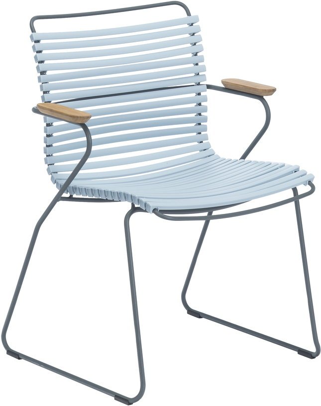 Chaise en métal et plastique bleu clair avec accoudoirs CLICK - Houe - The Cool Republic
