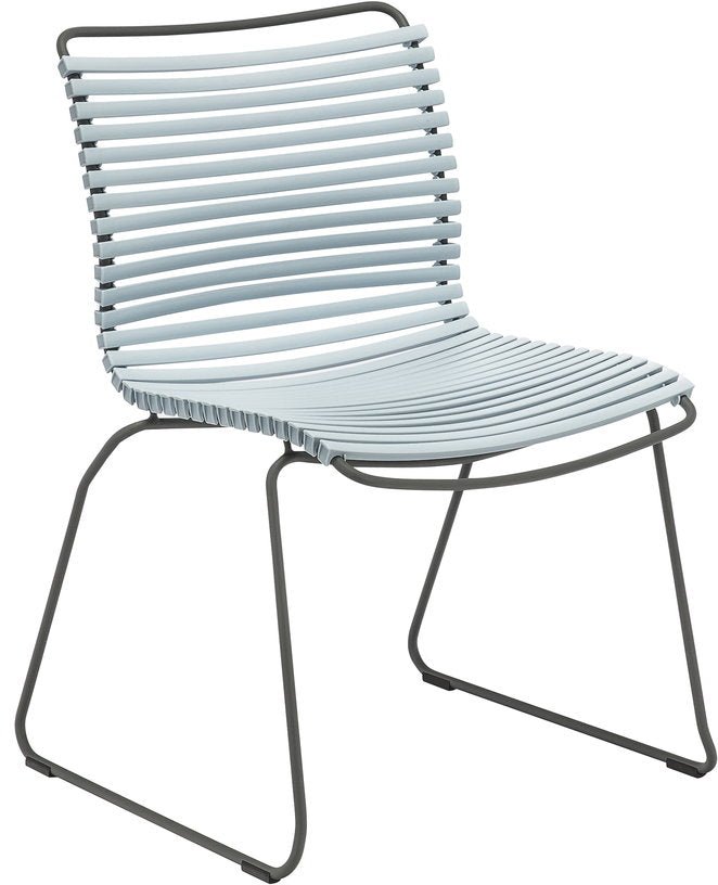 Chaise en métal et plastique bleu clair CLICK - Houe - The Cool Republic