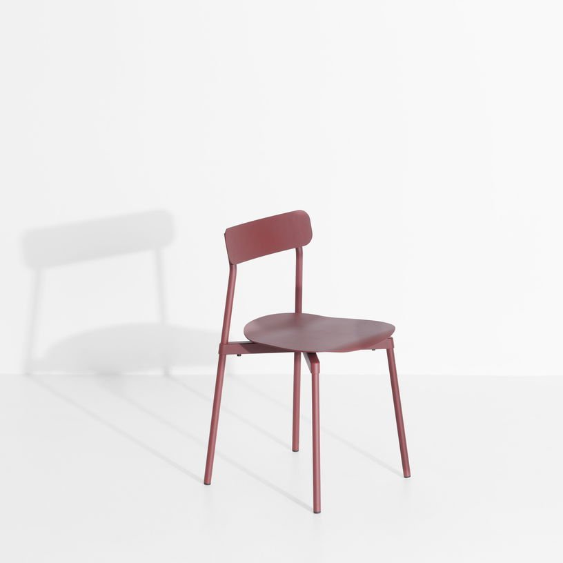 Chaise en métal rouge brun Fromme - Petite Friture - The Cool Republic