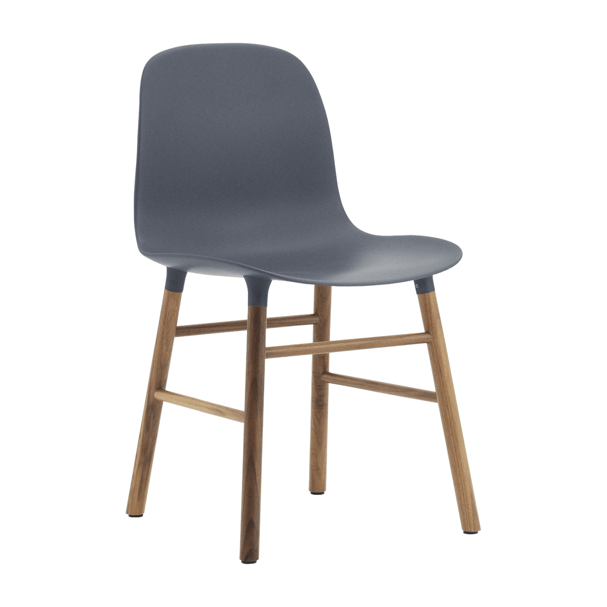 Chaise en noyer naturel et pp bleu Form - Normann Copenhagen - The Cool Republic
