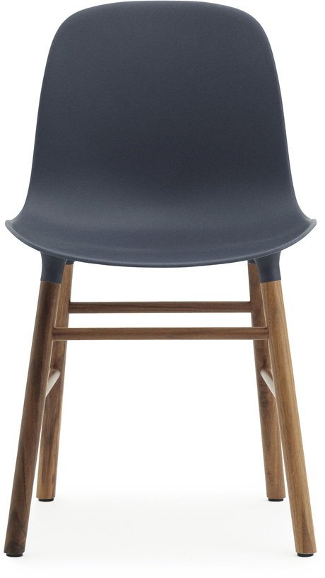 Chaise en noyer naturel et pp bleu Form - Normann Copenhagen - The Cool Republic