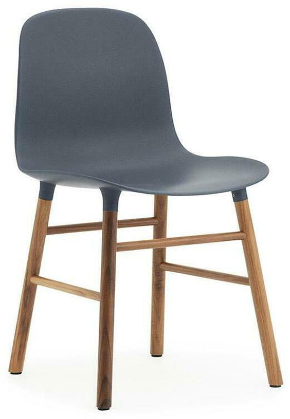 Chaise en noyer naturel et pp bleu Form - Normann Copenhagen - The Cool Republic