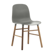 Chaise en noyer naturel et pp gris Form - Normann Copenhagen - The Cool Republic