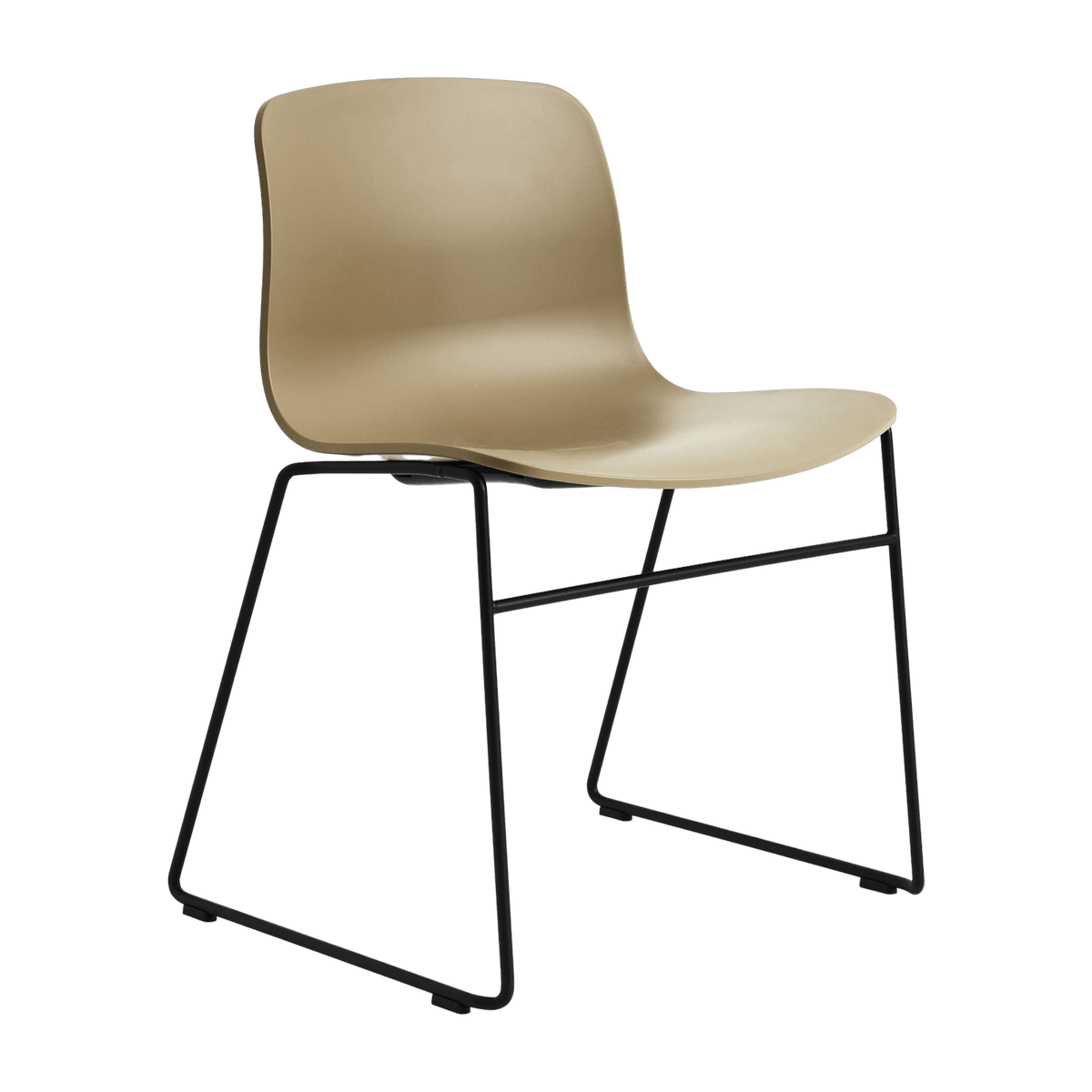 Chaise en plastique recyclé argile et pieds noirs AAC 08 2.0 - HAY - The Cool Republic
