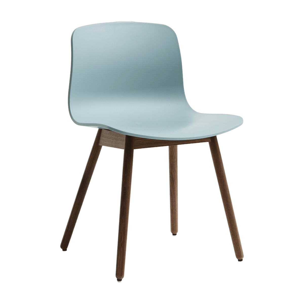 Chaise en plastique recyclé dusty blue et pieds en noyer AAC 12 2.0 - HAY - The Cool Republic