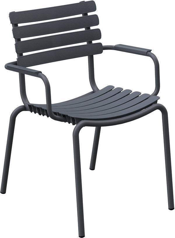 Chaise en plastique recyclé et aluminium grise Reclips - Houe - The Cool Republic