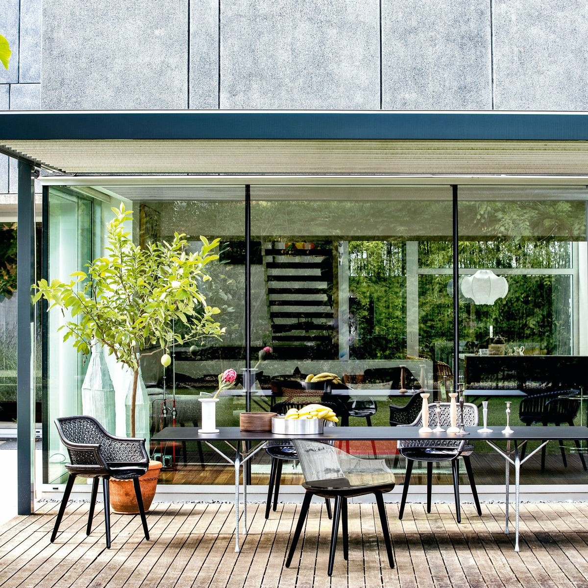 Chaise en polycarbonate et osier noir Cyborg Elegant - Magis - The Cool Republic