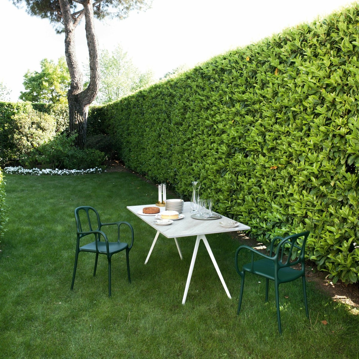 Chaise en polypropylene beige Mila - Magis - The Cool Republic