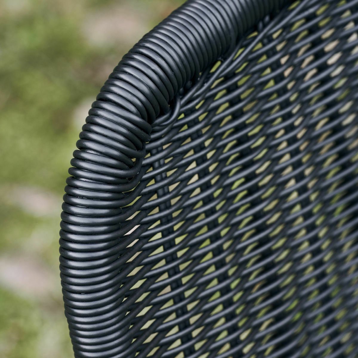 Chaise en polyrotin noir Hapur - House Doctor - The Cool Republic