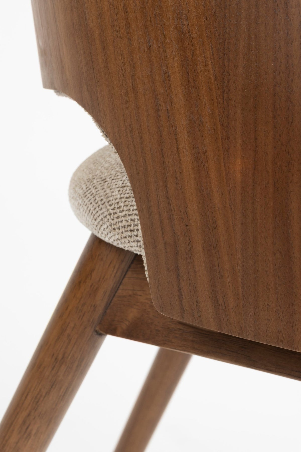 Chaise en tissu beige et bois d'hévéa Velore - Dutchbone - The Cool Republic