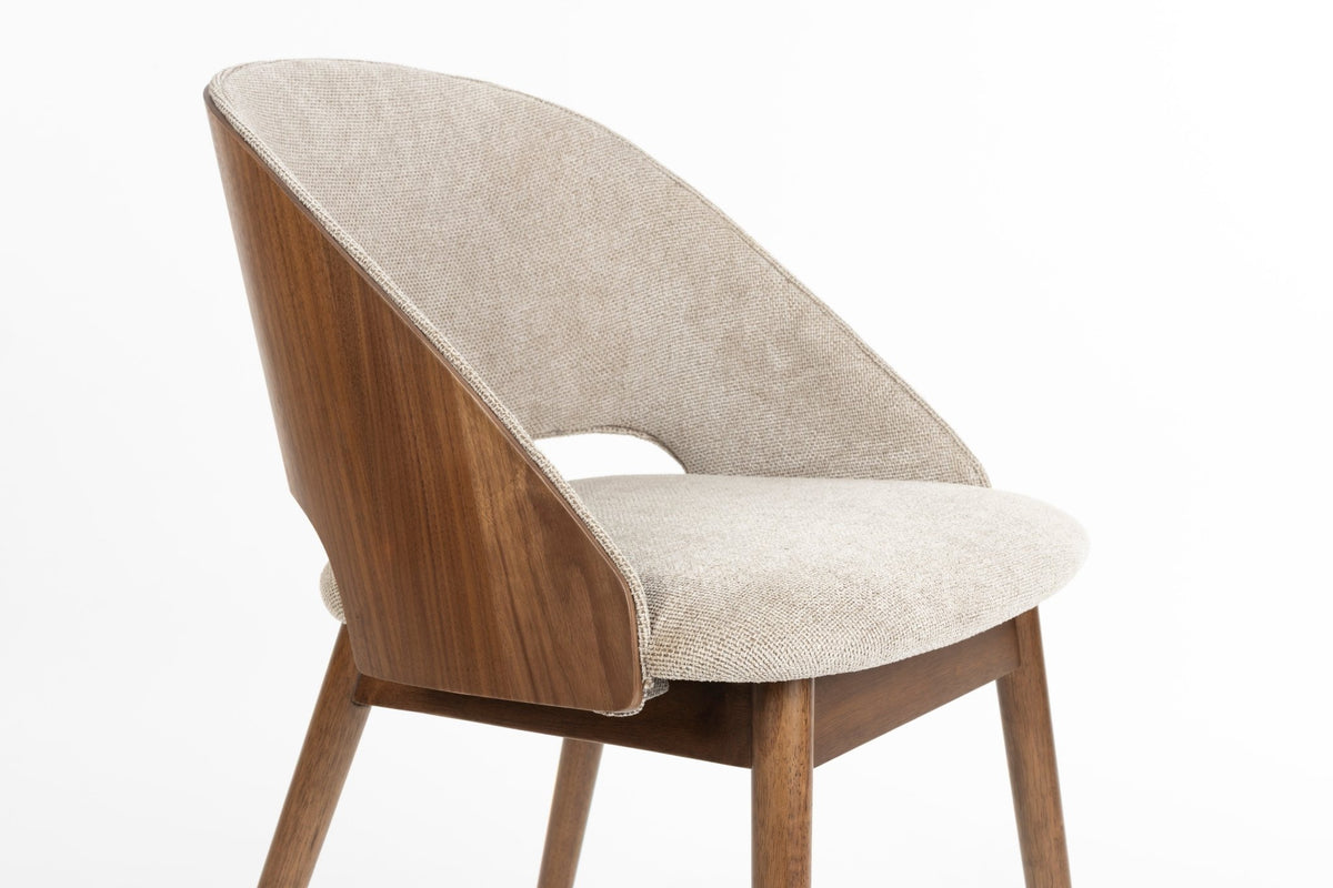 Chaise en tissu beige et bois d'hévéa Velore - Dutchbone - The Cool Republic
