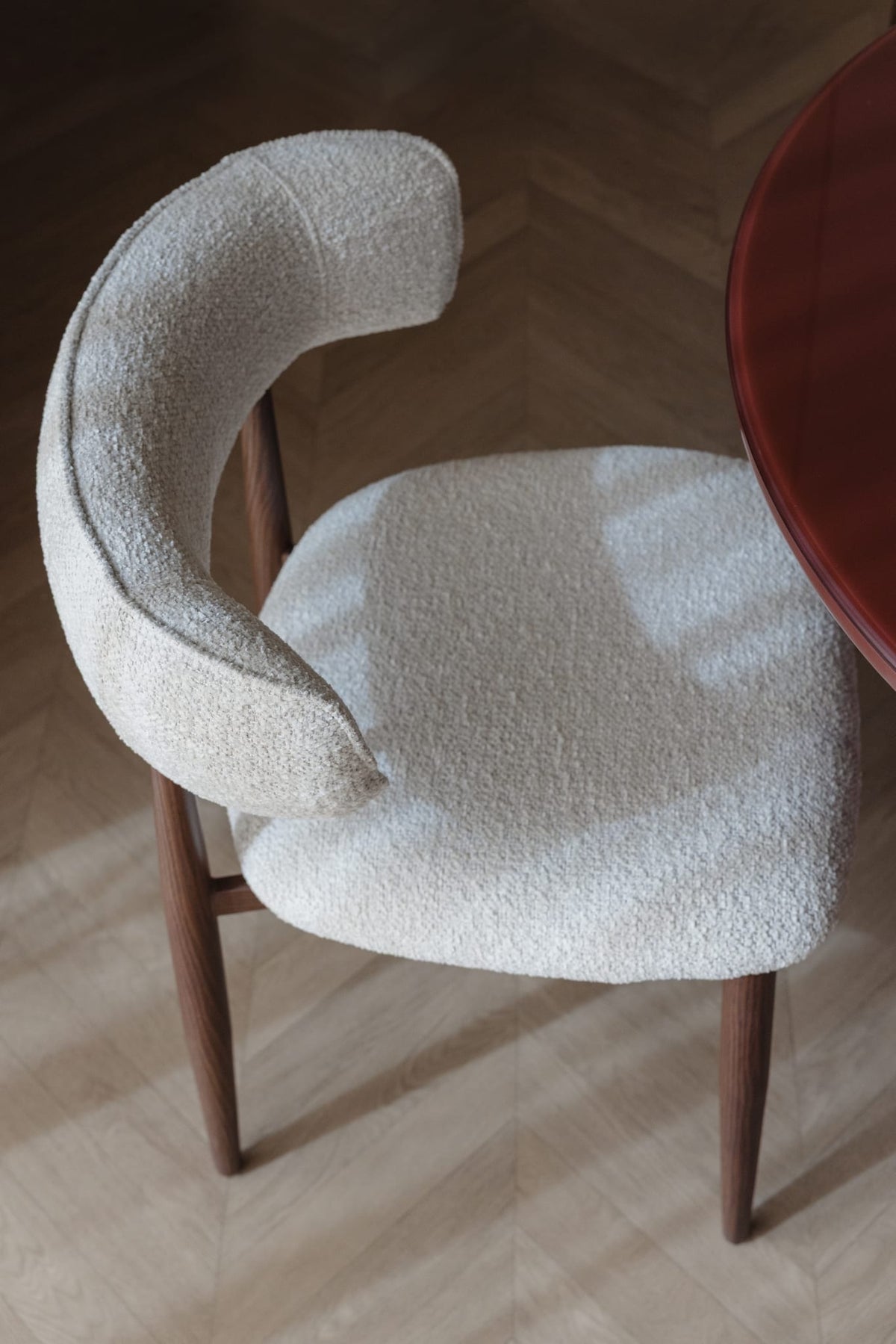 Chaise en tissu beige et bois marron 48x57,5x79cm Aveline - White Label Living — vue 3