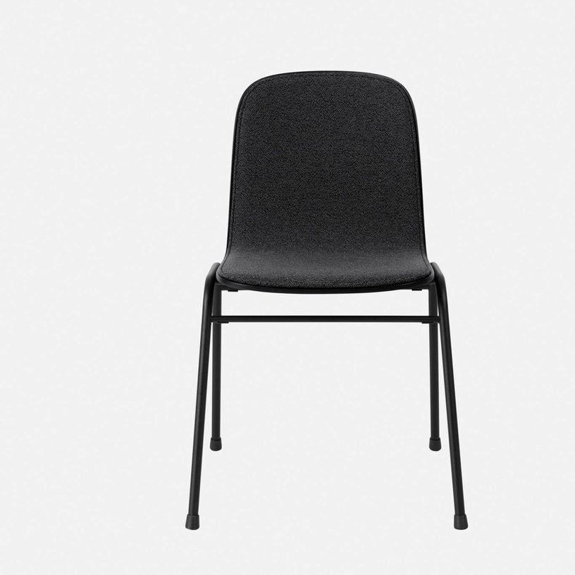 Chaise en tissu noir et cadre noir Touchwood - Hem - The Cool Republic