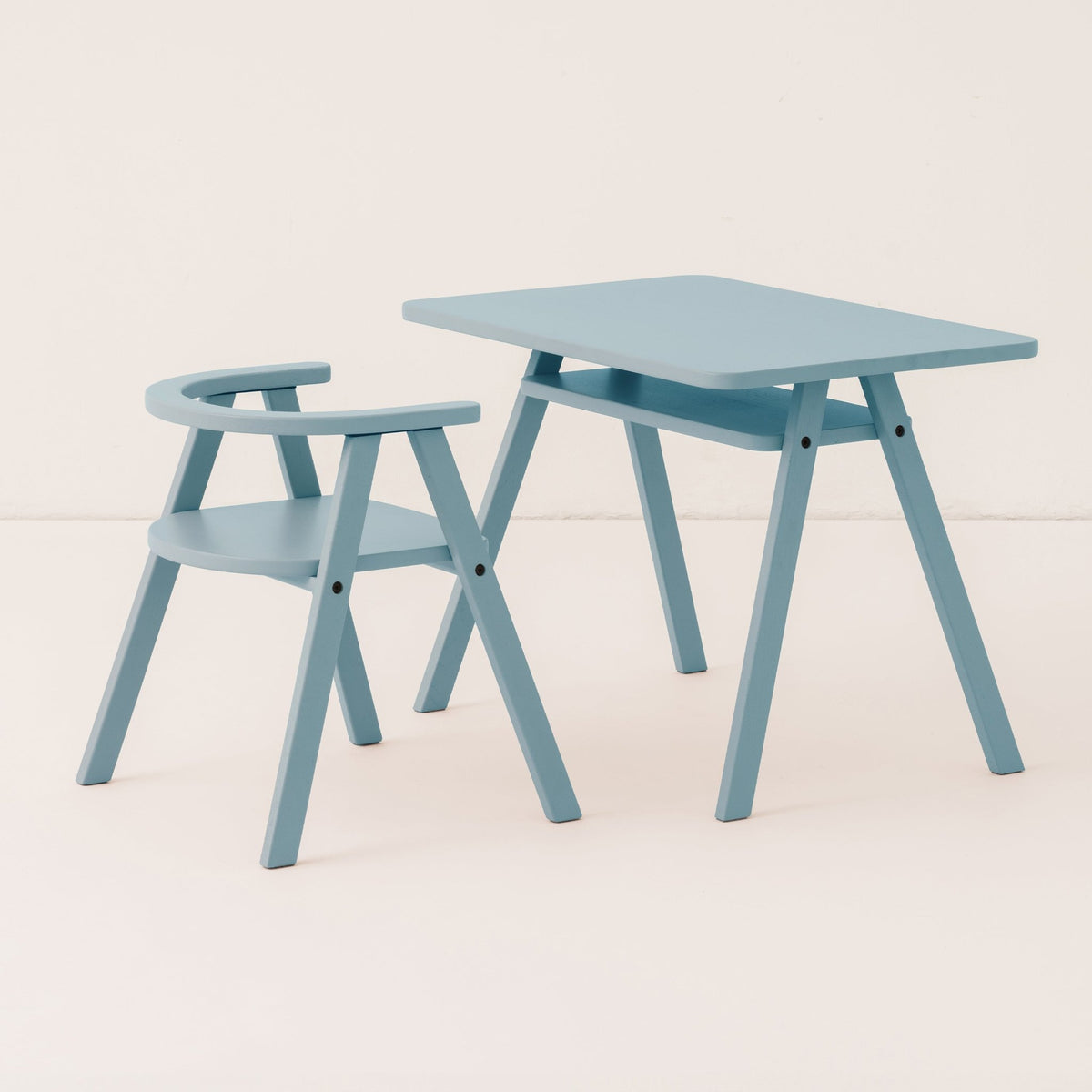 Chaise enfant en bois de hêtre bleu Growing Green - Nobodinoz - The Cool Republic