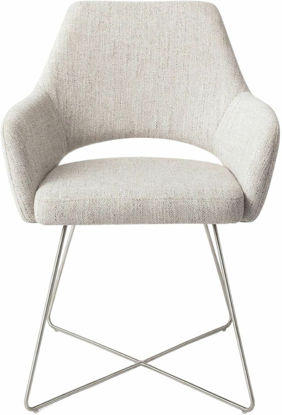 Chaise gris clair pigeon avec pieds croisés en métal argenté Yanai - Jesper Home - The Cool Republic