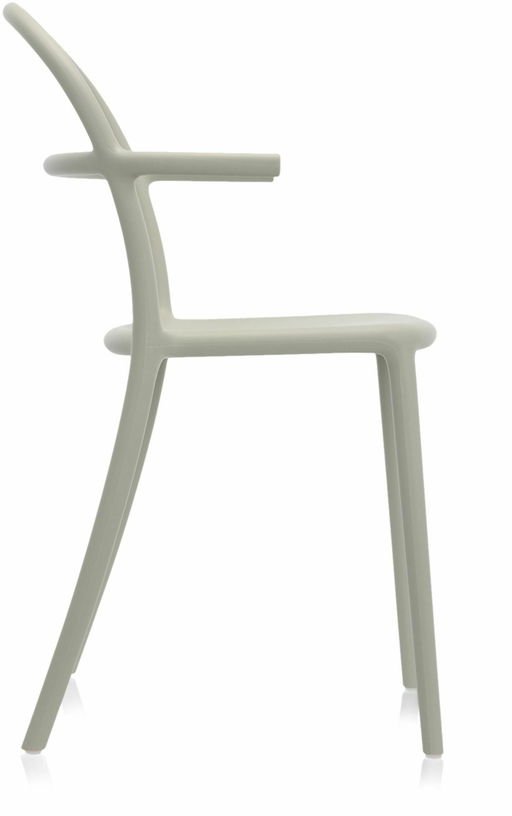 Chaise grise Generic C - Kartell - The Cool Republic