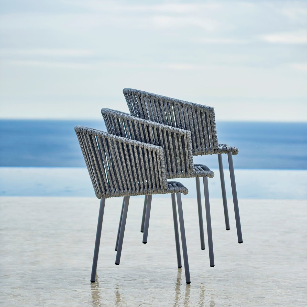 Chaise grise Moments - Cane-Line - The Cool Republic