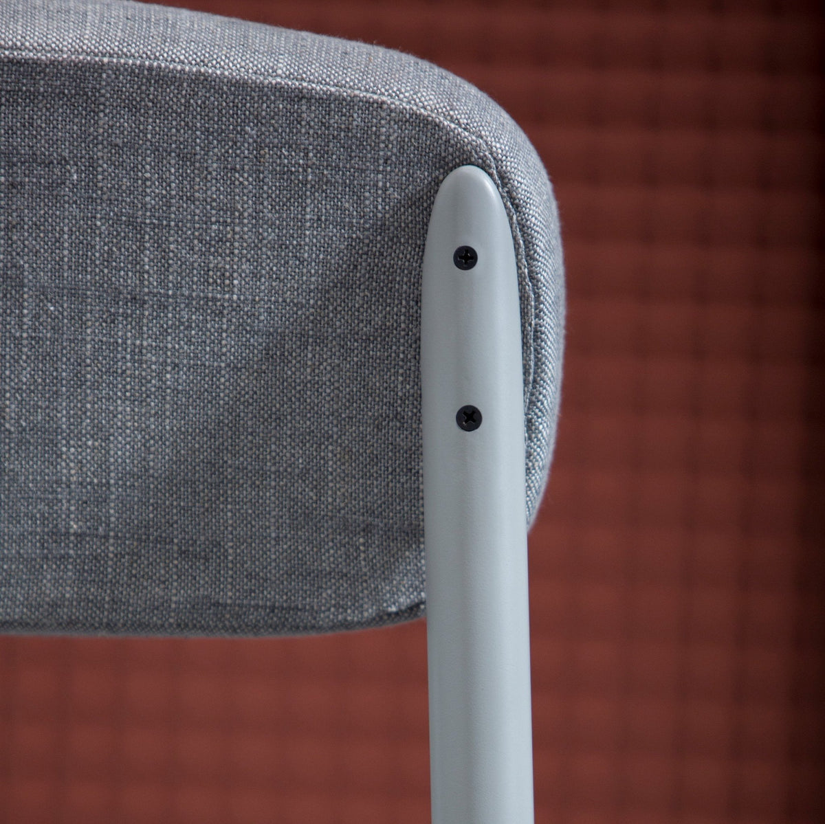 Chaise grise Résidence - Kann Design - The Cool Republic