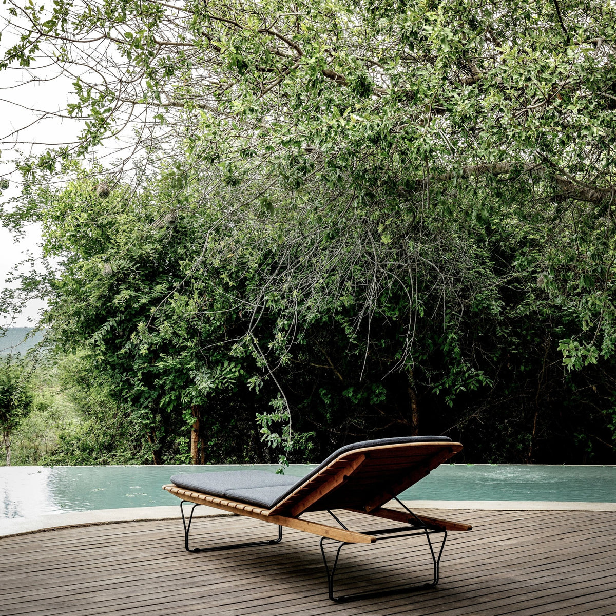 Chaise longue en bambou MOLO - Houe - The Cool Republic