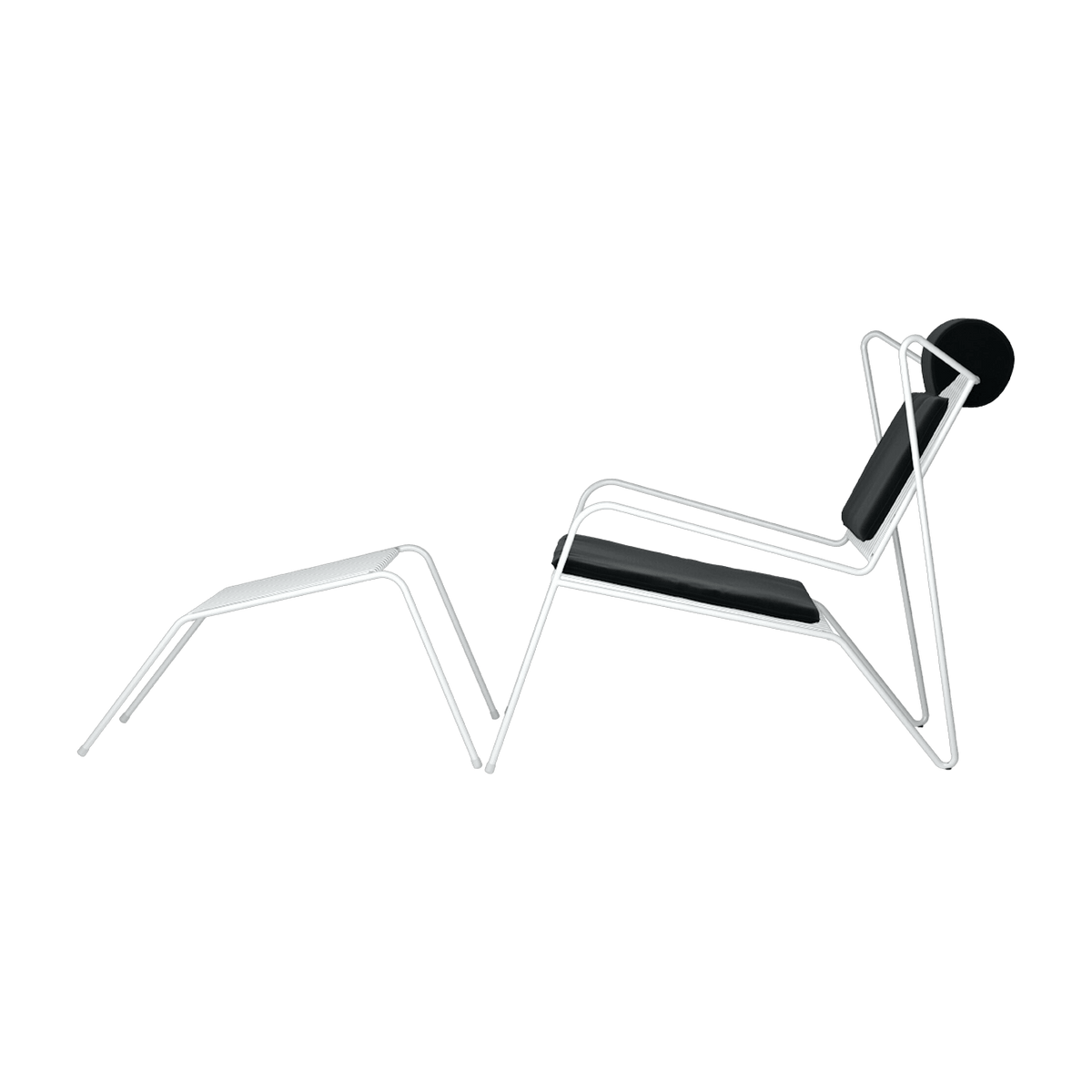 Chaise lounge avec repose pieds en acier blanc et coussins noir Capri Easy - Cools Collection - The Cool Republic