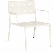 Chaise lounge de jardin en acier beige Balcony - HAY - The Cool Republic