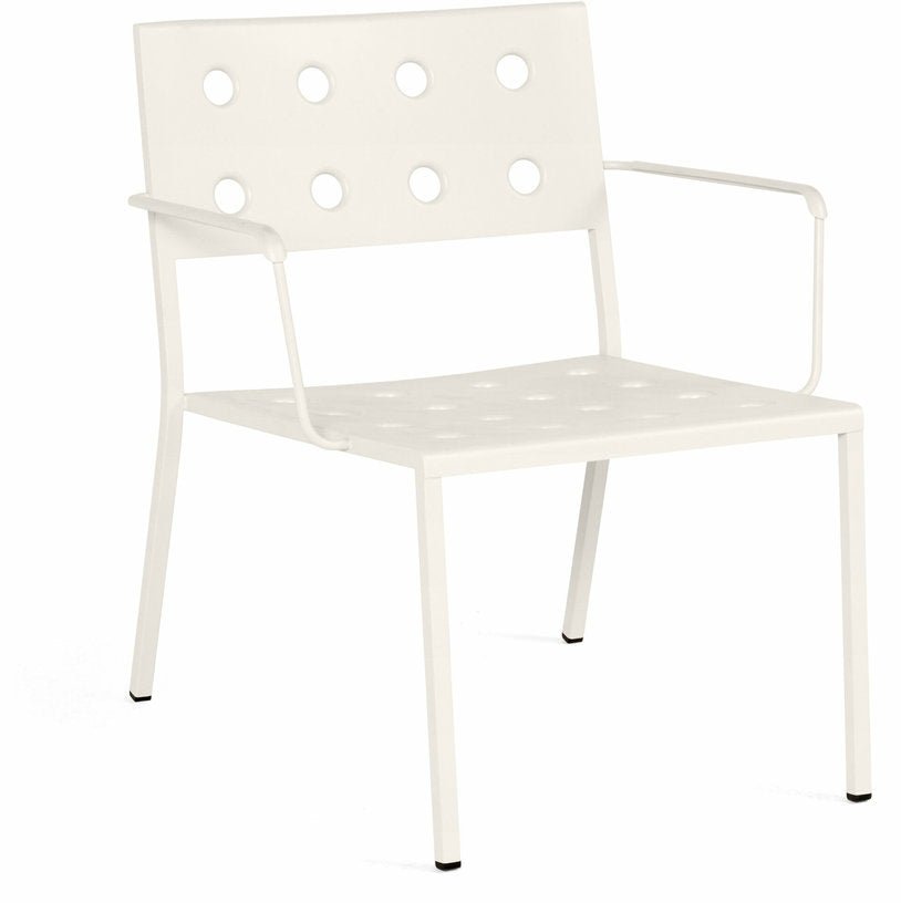 Chaise lounge de jardin en acier beige Balcony - HAY - The Cool Republic