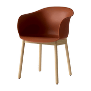 Chaise marron piétement en bois de chêne JH30 - &tradition - The Cool Republic