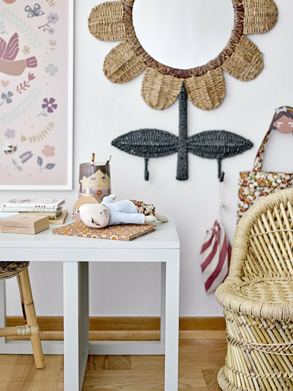Chaise multifonctionelle en bois vert Nan - Bloomingville mini - The Cool Republic