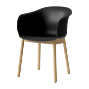 Chaise noire piétement en bois de chêne JH30 - &tradition - The Cool Republic