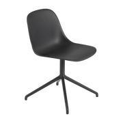 Chaise noire piétement pivot Fiber - Muuto - The Cool Republic