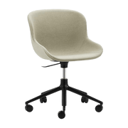 Chaise pivotante 5 roues en aluminium et pp avec tissu beige Hyg - Normann Copenhagen - The Cool Republic