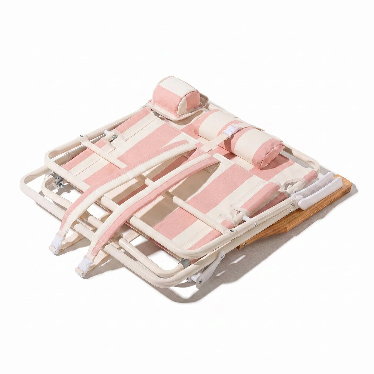 Chaise pliante de plage en toile à rayures rose Crew Pink Stripe The Penny - Business & Pleasure - The Cool Republic