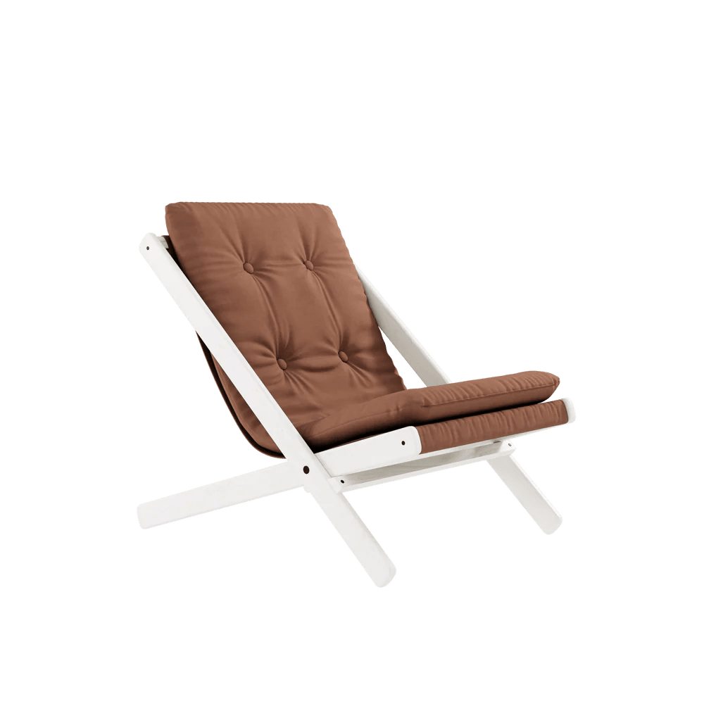 Chaise pliante en hêtre blanc et matelas en coton marron argile 65x88x75cm Boogie raw - Karup Design - The Cool Republic