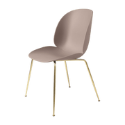 Chaise rose clair piétement laiton Beetle - Gubi - The Cool Republic