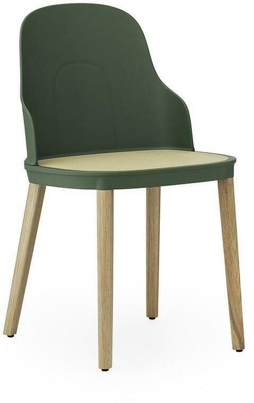 Chaise verte parc à l'assise en cannage moulé et au pietement en chêne Allez Park vert - Normann Copenhagen - The Cool Republic