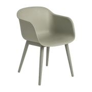 Chaise verte piétement en bois chêne Fiber - Muuto - The Cool Republic