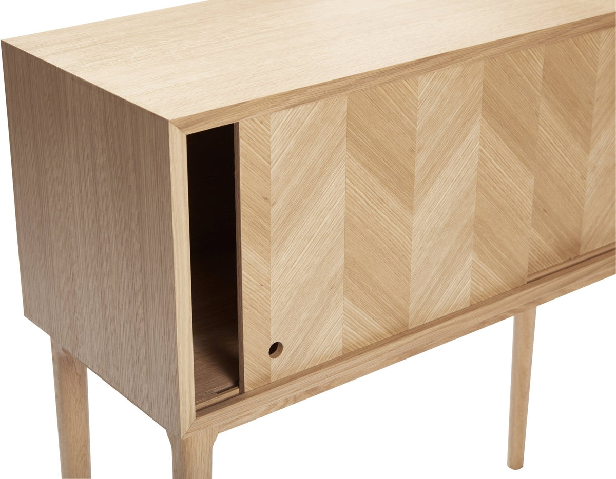 Console motif chevron en bois de chêne clair - Hübsch - The Cool Republic