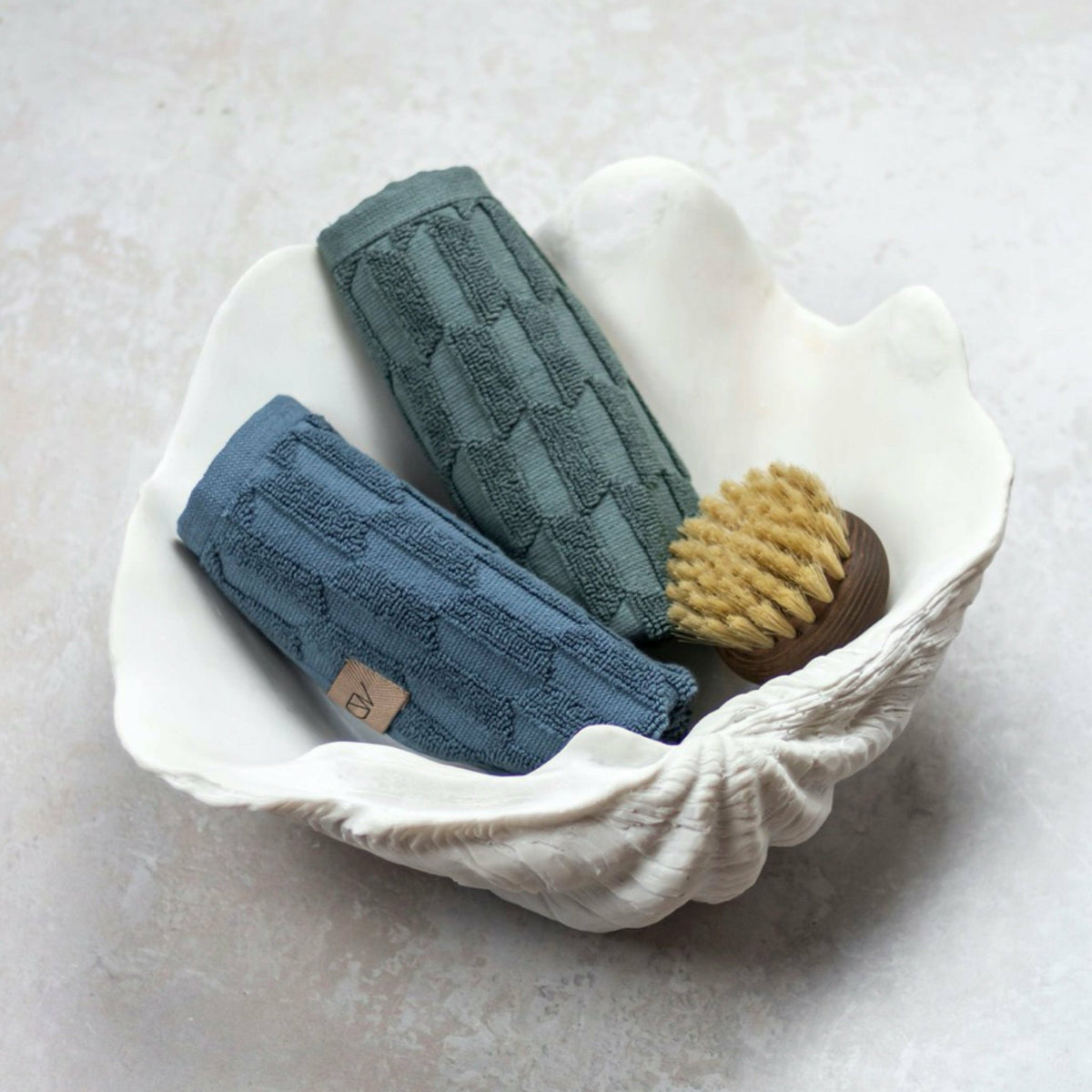 Coquillage en polyrésine blanc H12 cm - Mette Ditmer - The Cool Republic