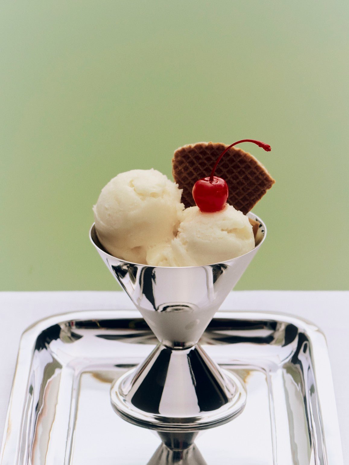 Coupe à glace conique en acier inoxydable 10cm Essentiel - Hay - The Cool Republic