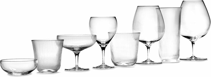 Coupe universelle en verre transparent strié 10 cl Inku - Serax - The Cool Republic