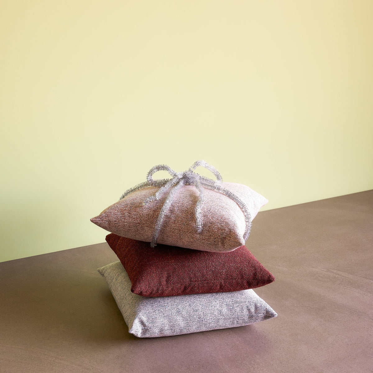 Coussin 60 x 60 cm sable et orange Speckle - Hübsch - The Cool Republic