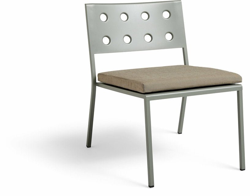 Coussin carré de chaise beige 50 cm Balcony - HAY - The Cool Republic