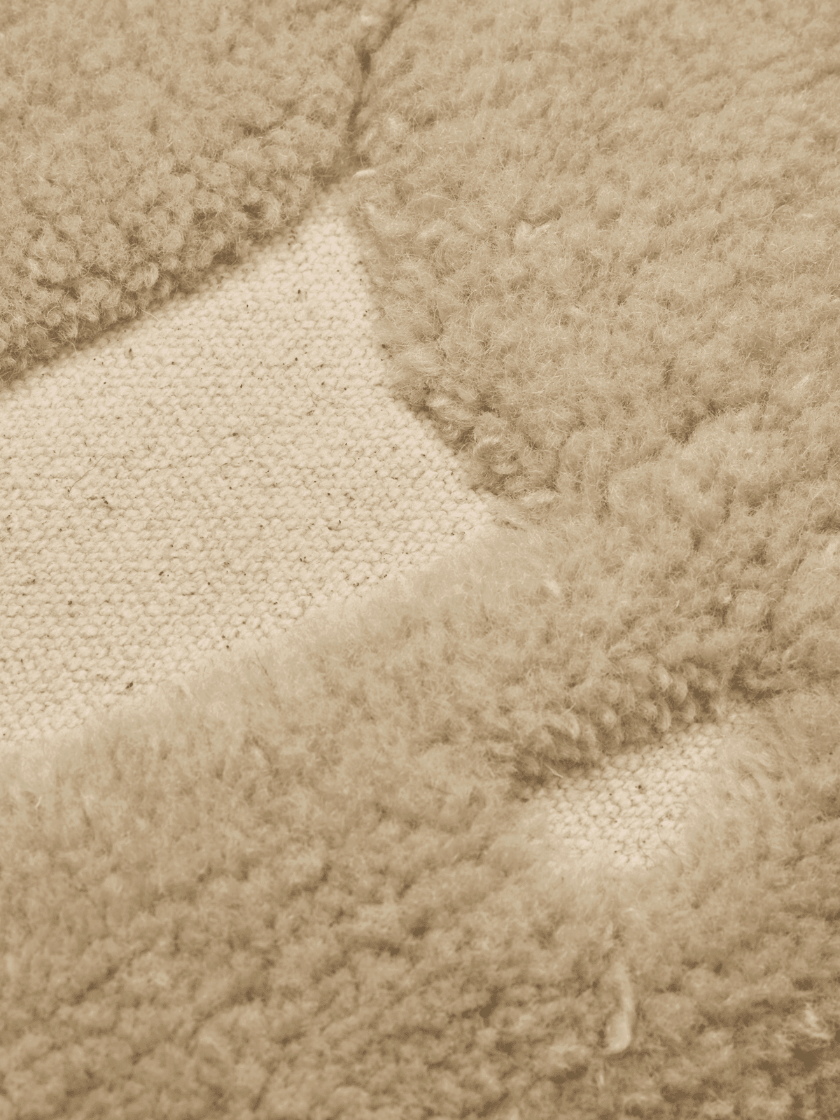 Coussin carré en laine tufté blanc et beige 50 x 50 cm Cilla - Ferm Living - The Cool Republic