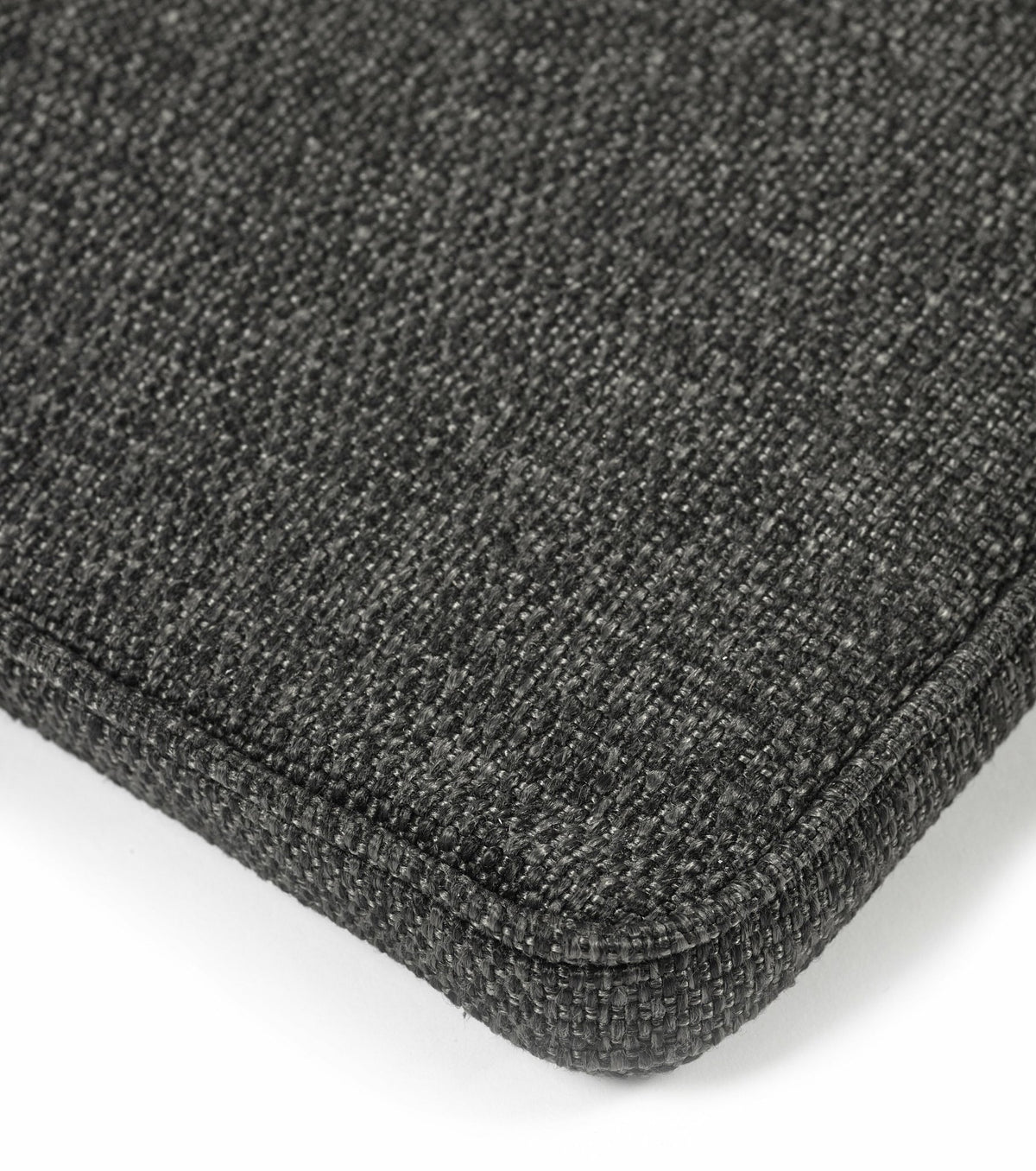 Coussin compact chaise noir August - Serax - The Cool Republic