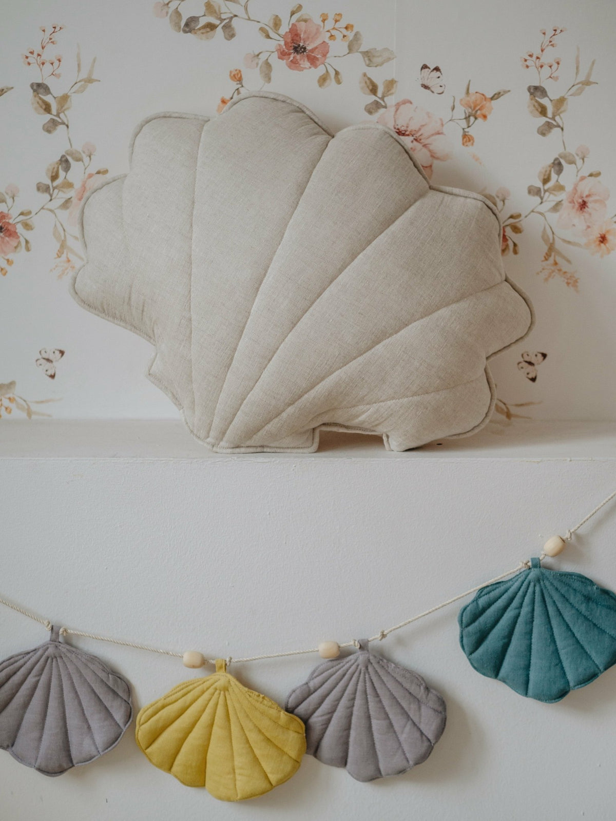Beige linen shell cushion Shells - Moi Mili - The Cool Republic