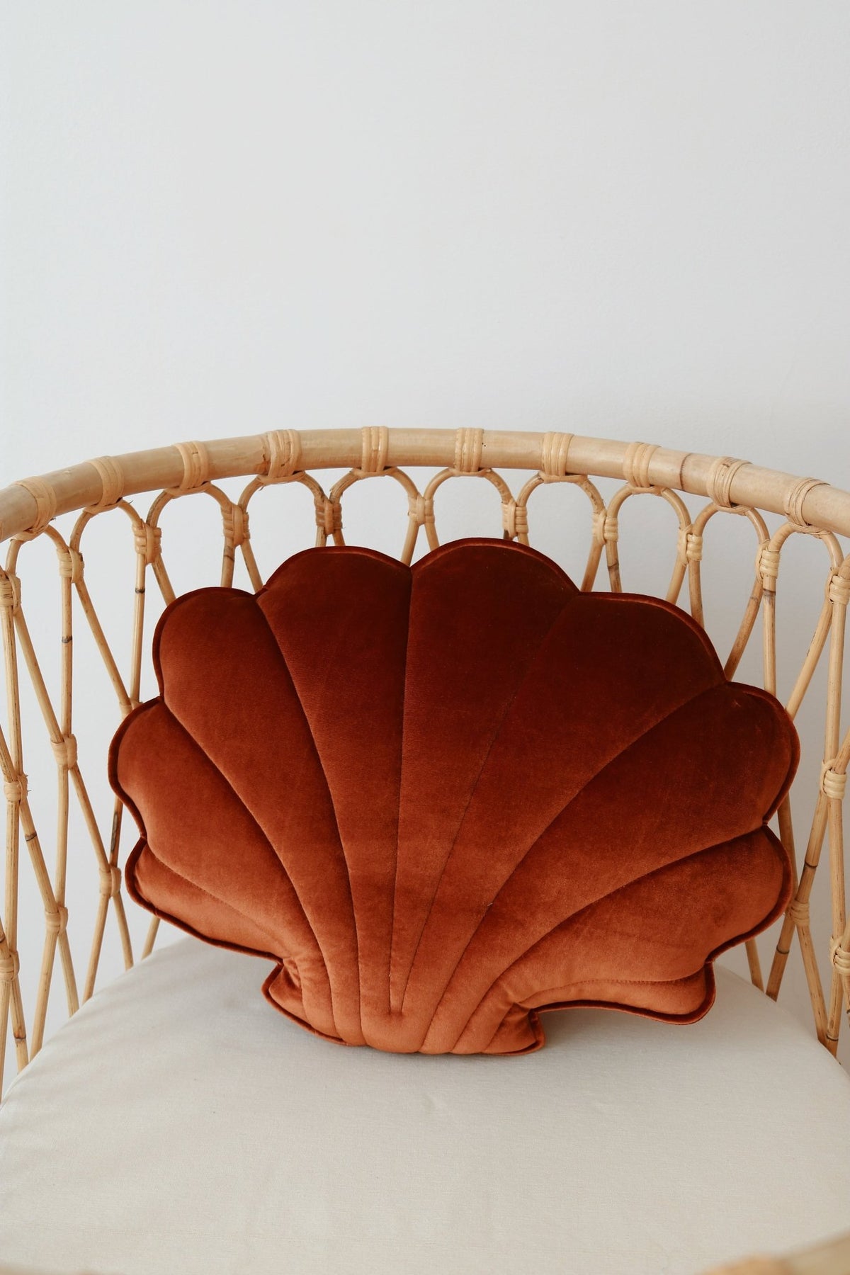 Shell cushion in copper pearl velvet Shells - Moi Mili - The Cool Republic