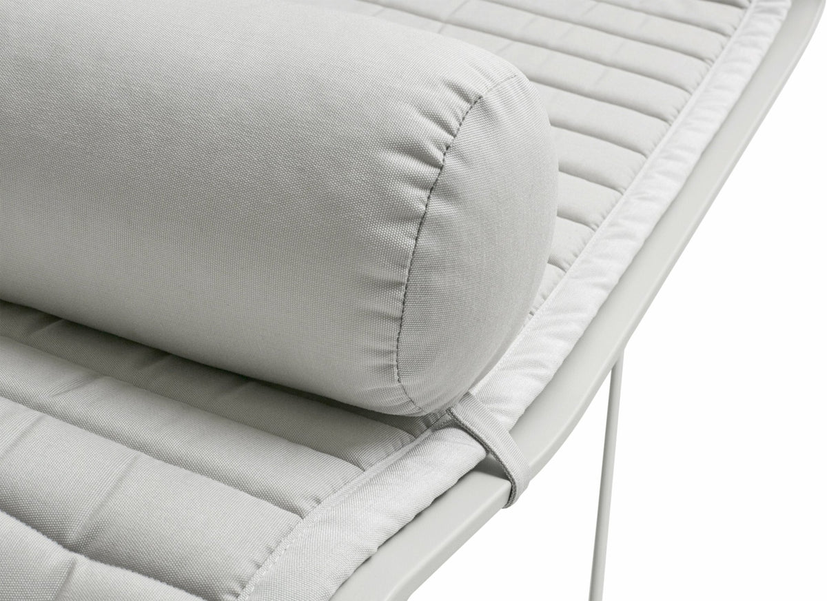 Coussin d'appui-tête anthracite Palissade - HAY - The Cool Republic