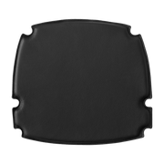 Coussin de chaise en cuir noir 52 x 47 cm Drawn HM4 - &tradition - The Cool Republic